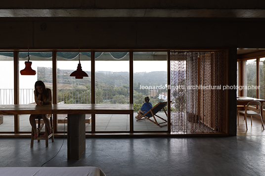 a casa imperfeita paratelier