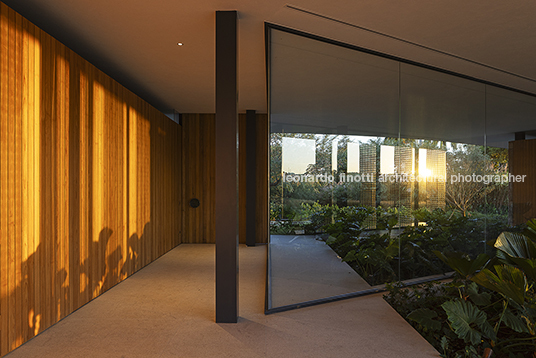 casa lcb - fazenda boa vista jacobsen arquitetura